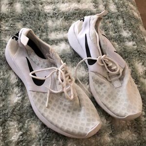 White nike juvenate!
